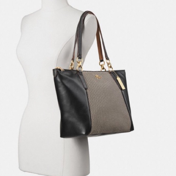 SOLD⛔️Authentic COACH leather/Jacquard Tote.💕 - Picture 2 of 6